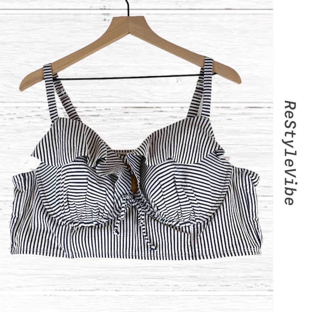 CACIQUE SWIM Women’s Size 44C Bikini Top Striped Underwire Ruffled Padded